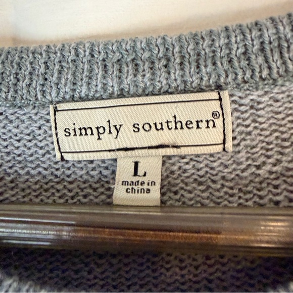 SIMPLY SOUTHERN Women’s Size L Sweater Crewneck Graphic Love Paw Print Bling - Picture 9 of 16